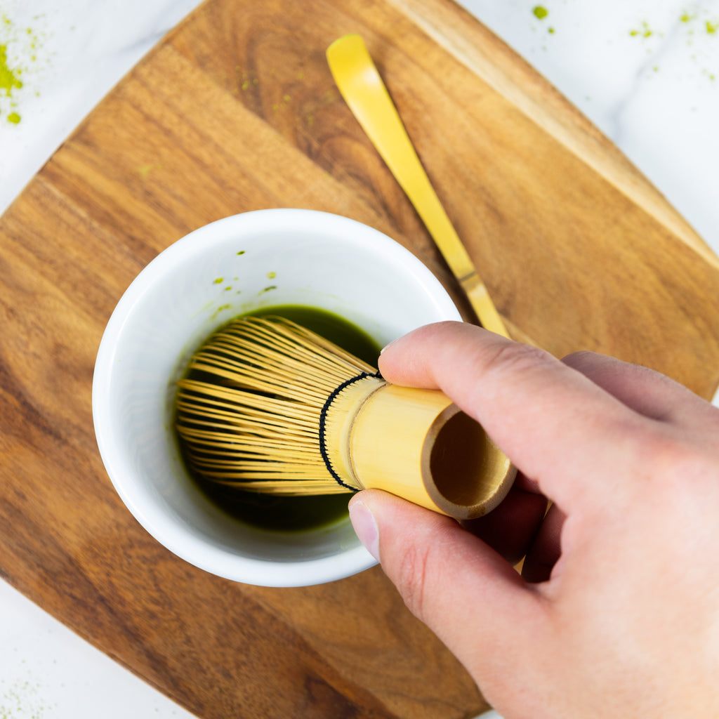 Pure Natural Organic Matcha Green Tea Powder w/ Small Bamboo Whisk YD
